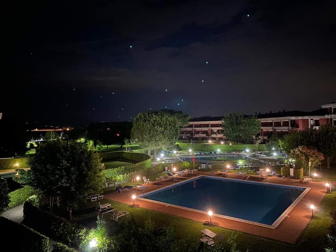 Home Gardaview Desenzano Desenzano del Garda Exterior foto